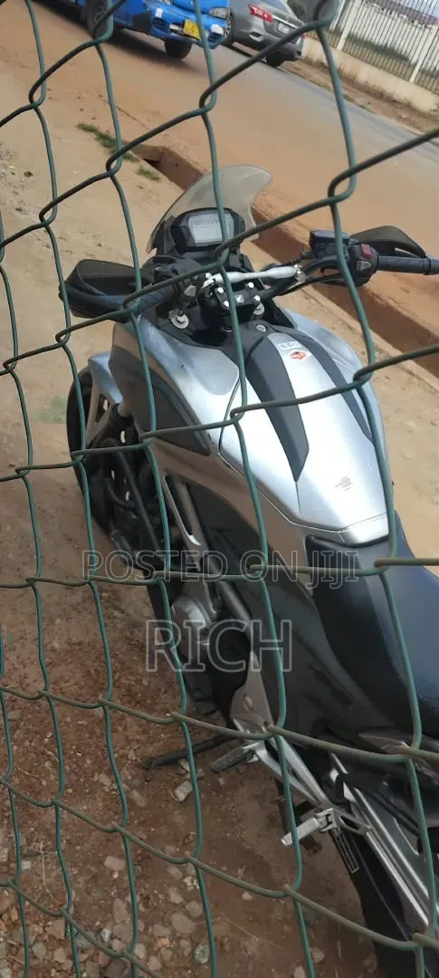 Honda 2021 Silver