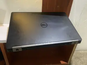 Laptop Dell Latitude E5570 8GB Intel Core i5 SSD 256GB