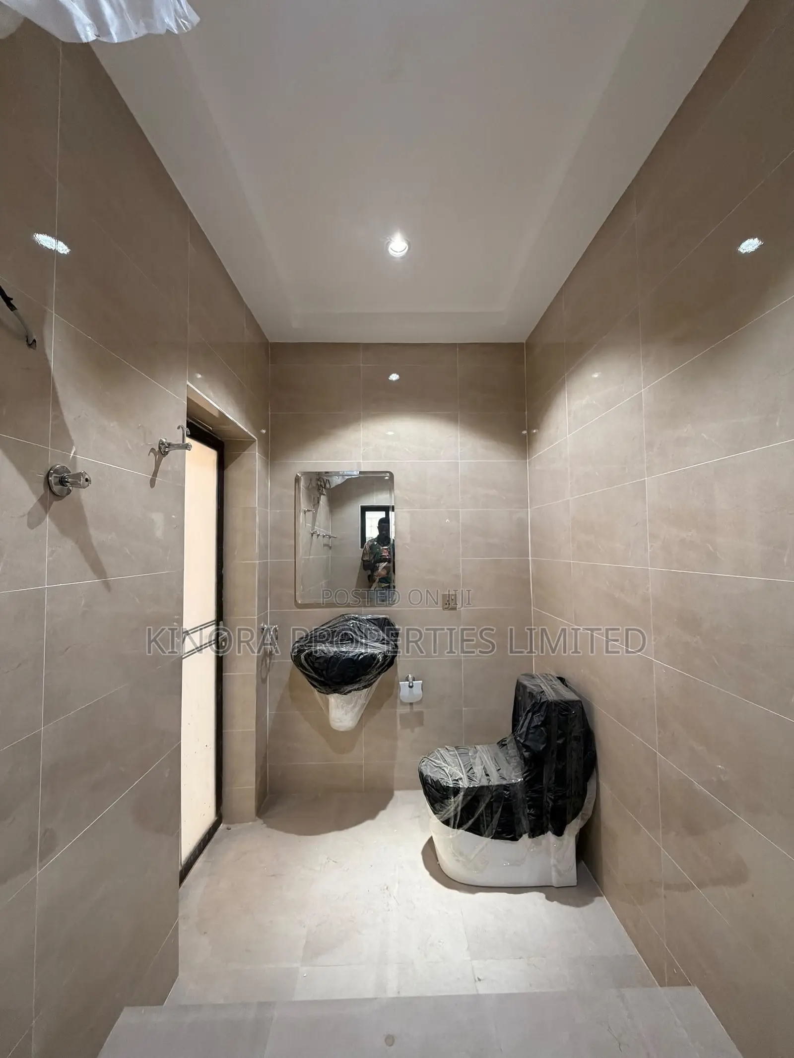2bdrm Apartment in Lakeside for rent
