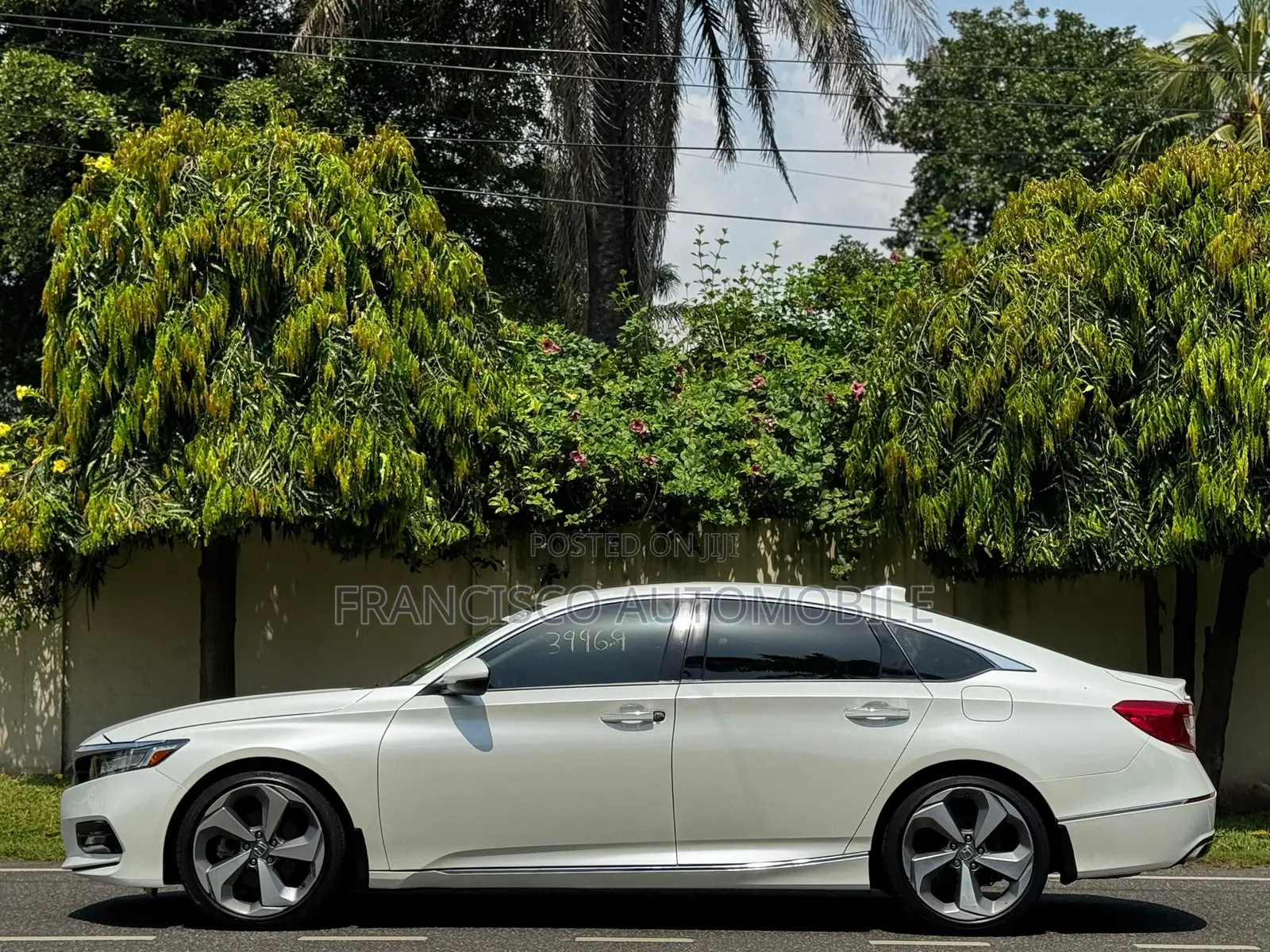 Honda Accord Touring 2.0T 2020 White