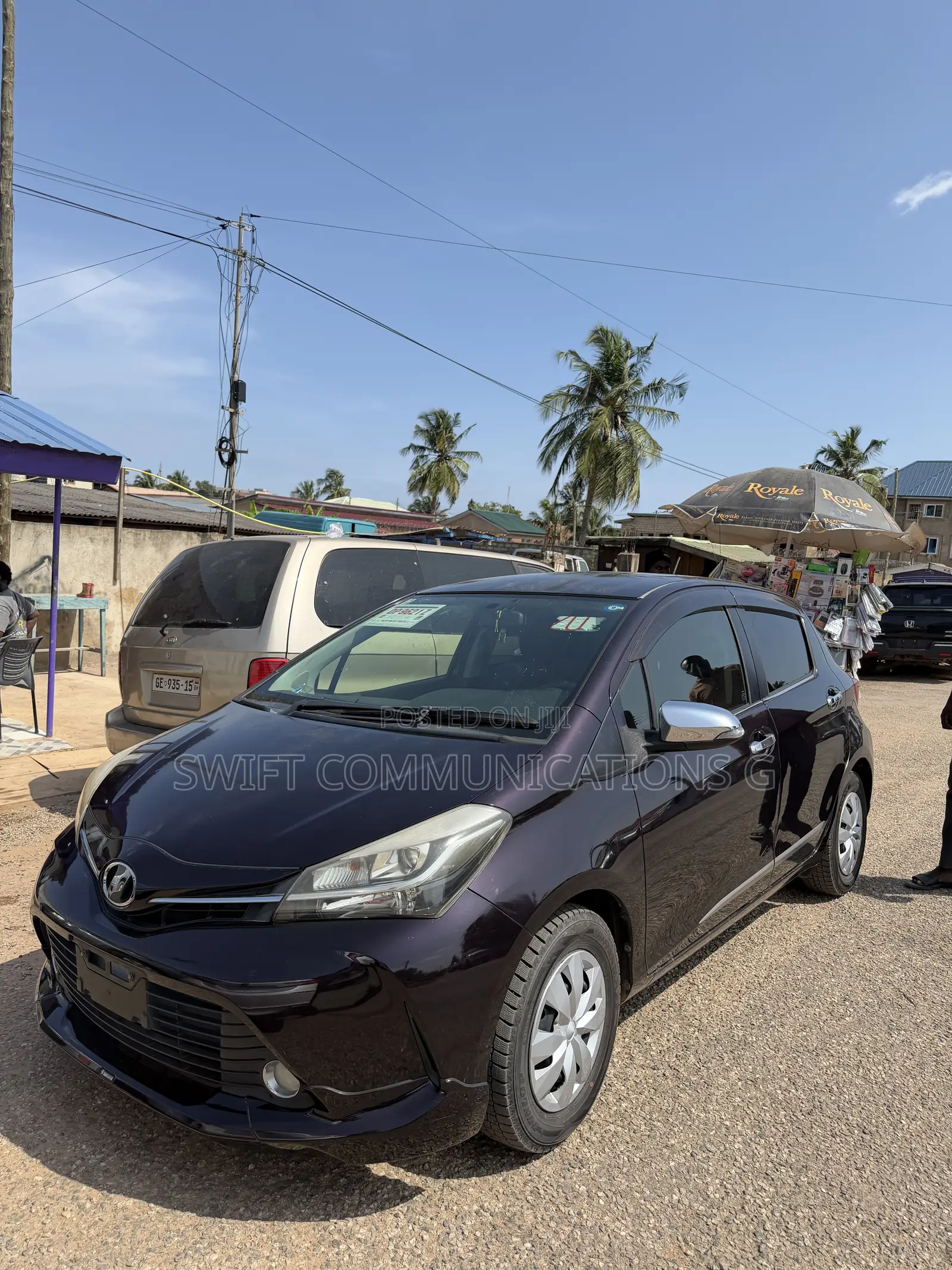Toyota Vitz 1.3 FWD 5dr 2015 Purple