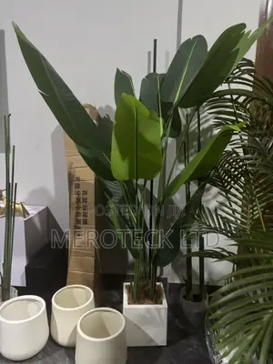 Artificial Plant Short Palm With Free Pot