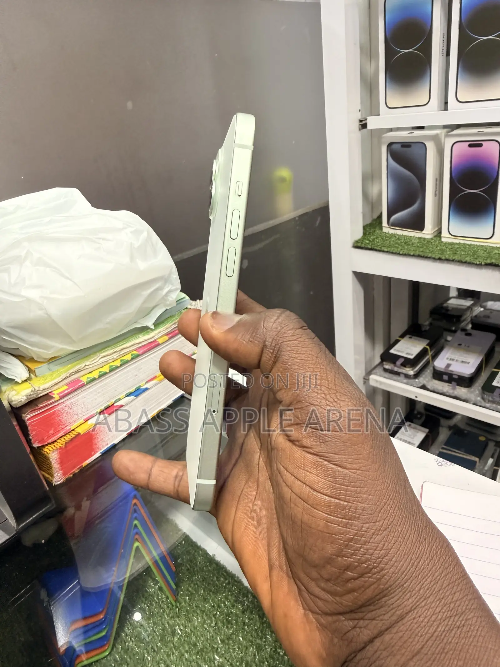 New Apple iPhone 15 Plus 128 GB Green
