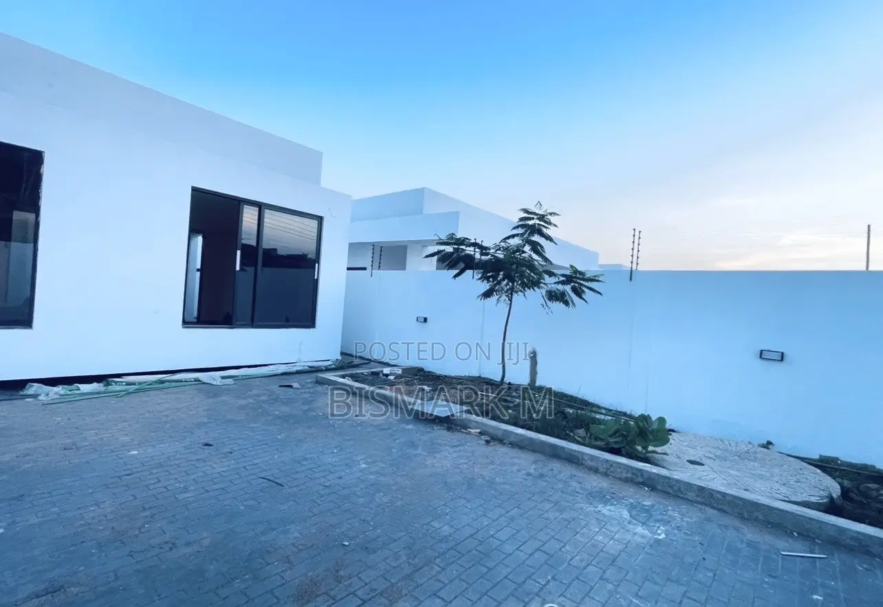 3bdrm House in East Legon Hills for sale
