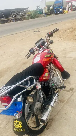 Royal RY125 2021 Red