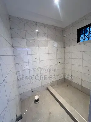 1bdrm Apartment in School Junction, Ashaley Botwe for rent