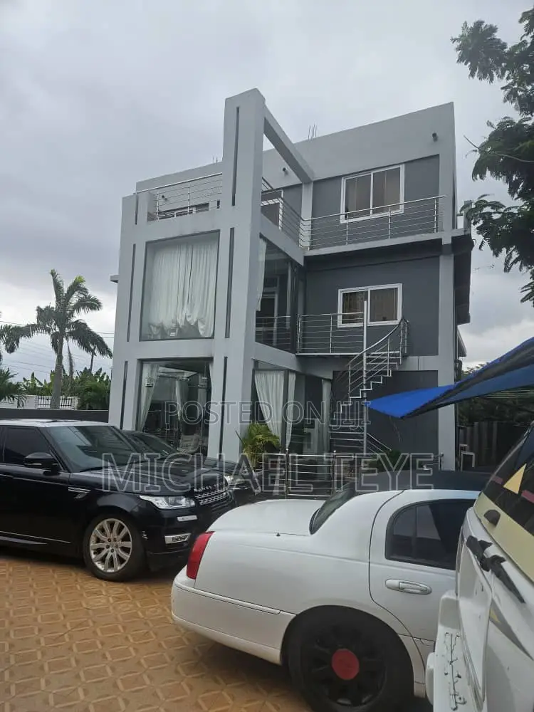 Furnished 4bdrm Apartment in Police Station for sale