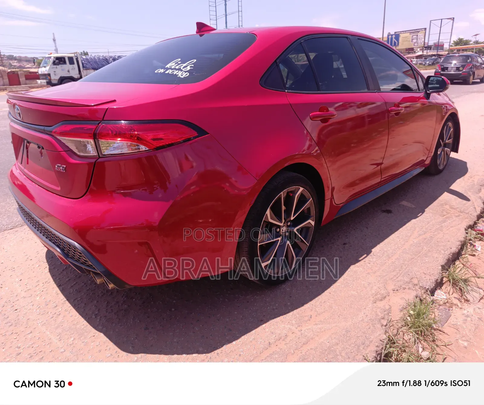 Toyota Corolla LE 2021 Red