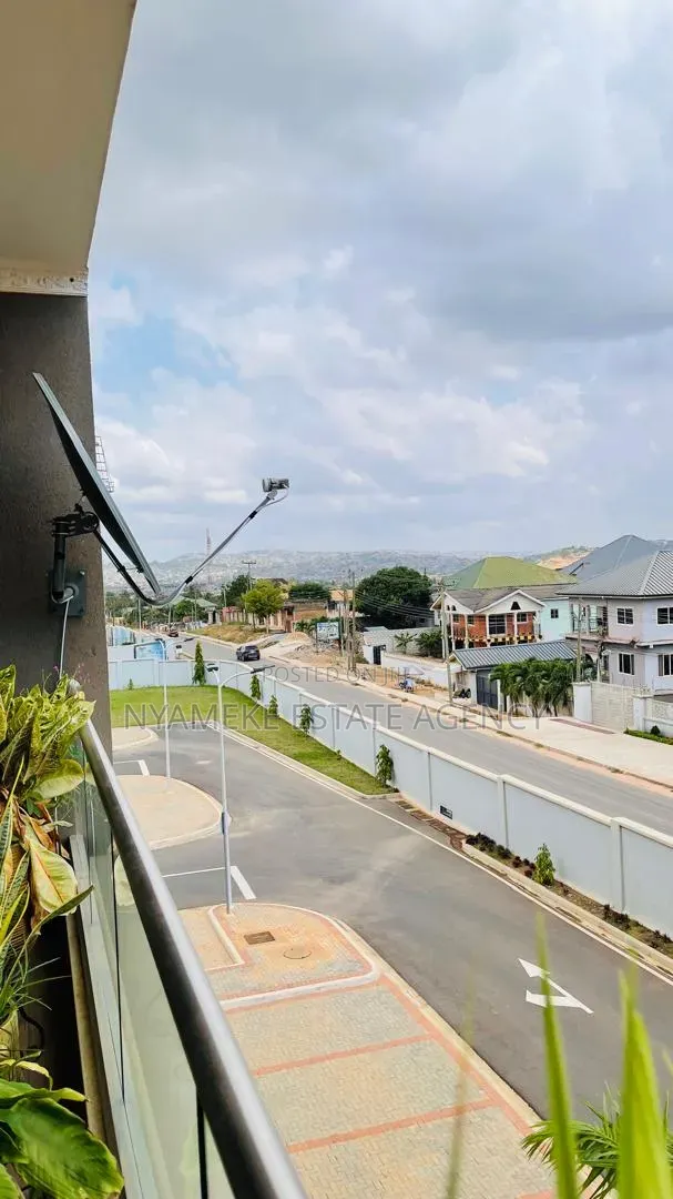 Furnished 3bdrm Apartment in West Hills Mall Area for rent
