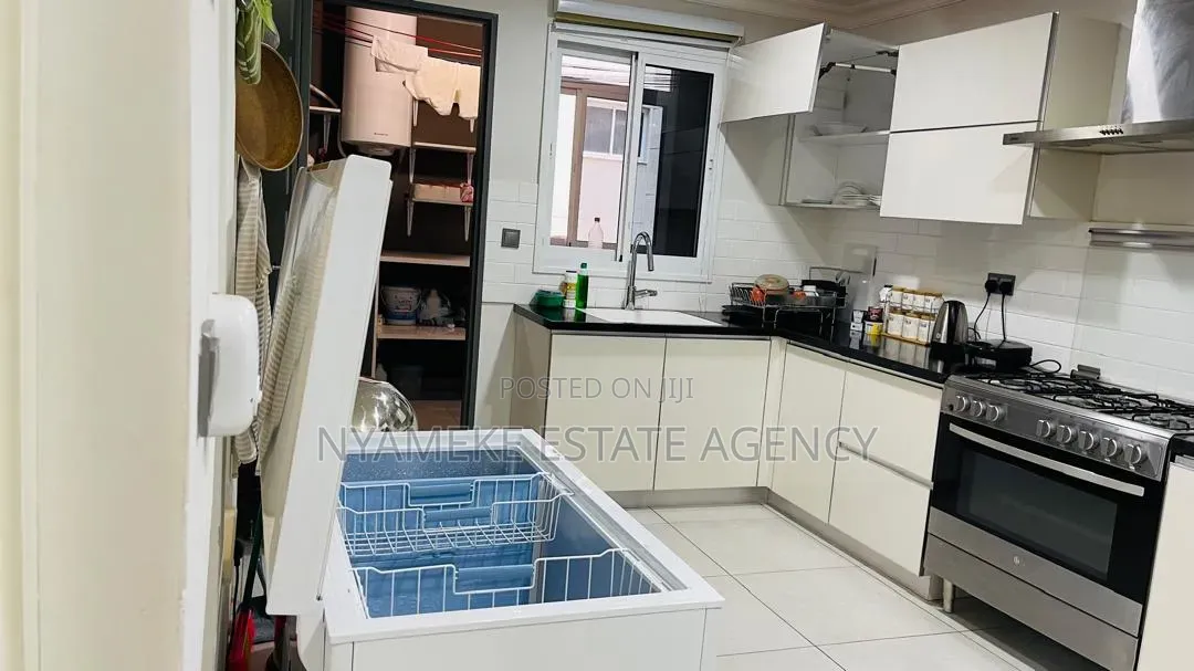 Furnished 3bdrm Apartment in West Hills Mall Area for rent