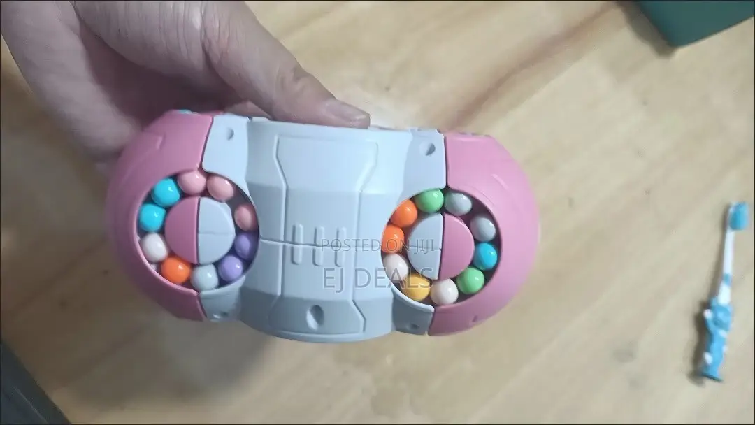 Eight Sided UFO Rotating Beads Puzzle