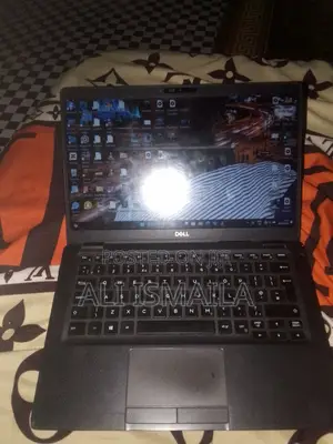 Laptop Dell Latitude 5300 8GB Intel Core i5 SSD 256GB