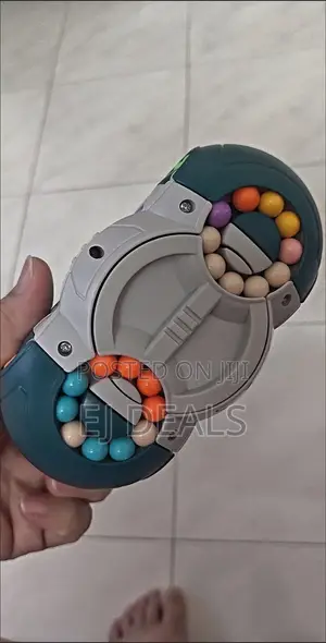 3D Eight Sided UFO Rotating Puzzle