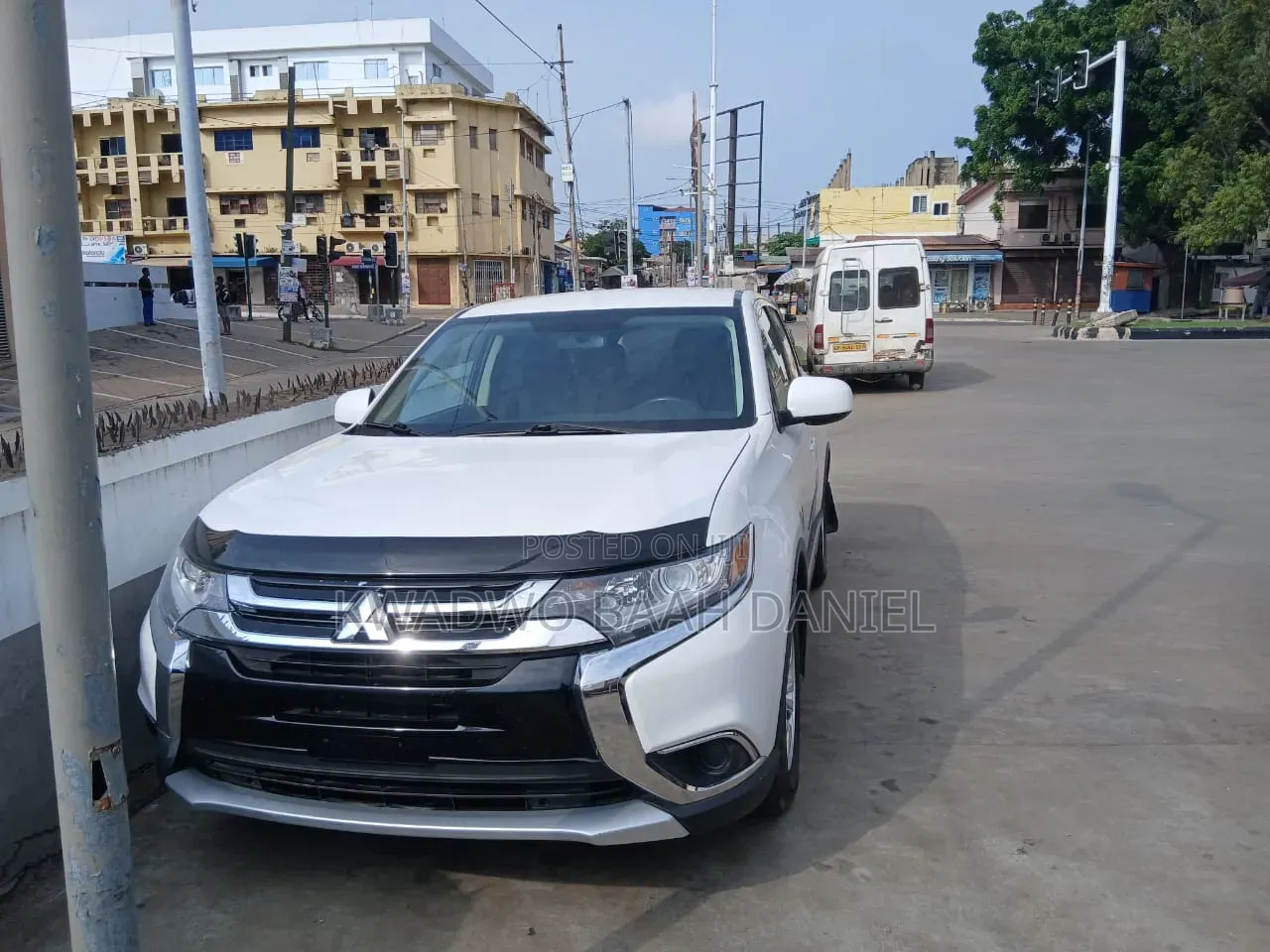 Mitsubishi Outlander 2010 White