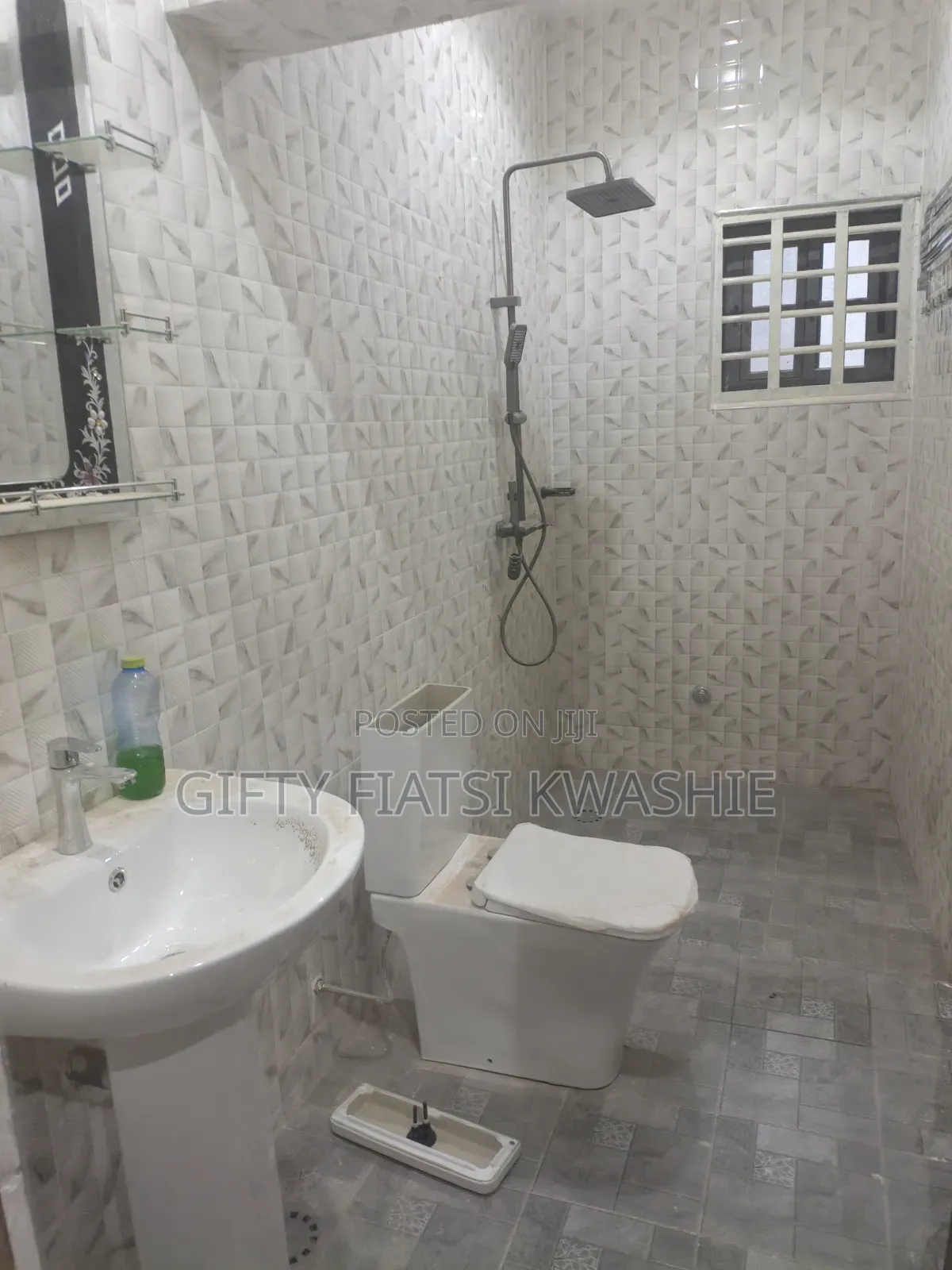 5bdrm House in Santasi, Kumasi Metropolitan for rent