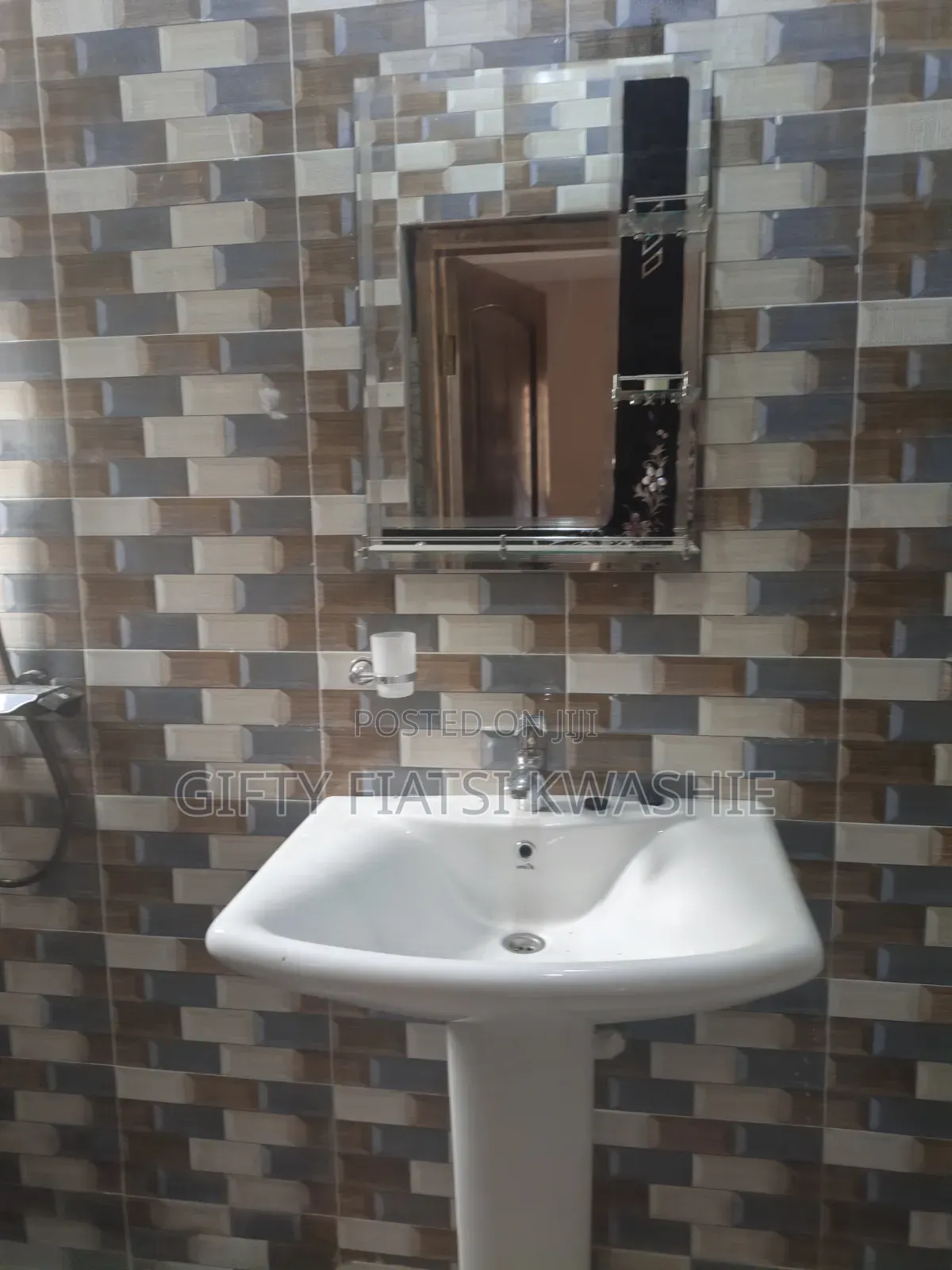 5bdrm House in Santasi, Kumasi Metropolitan for rent