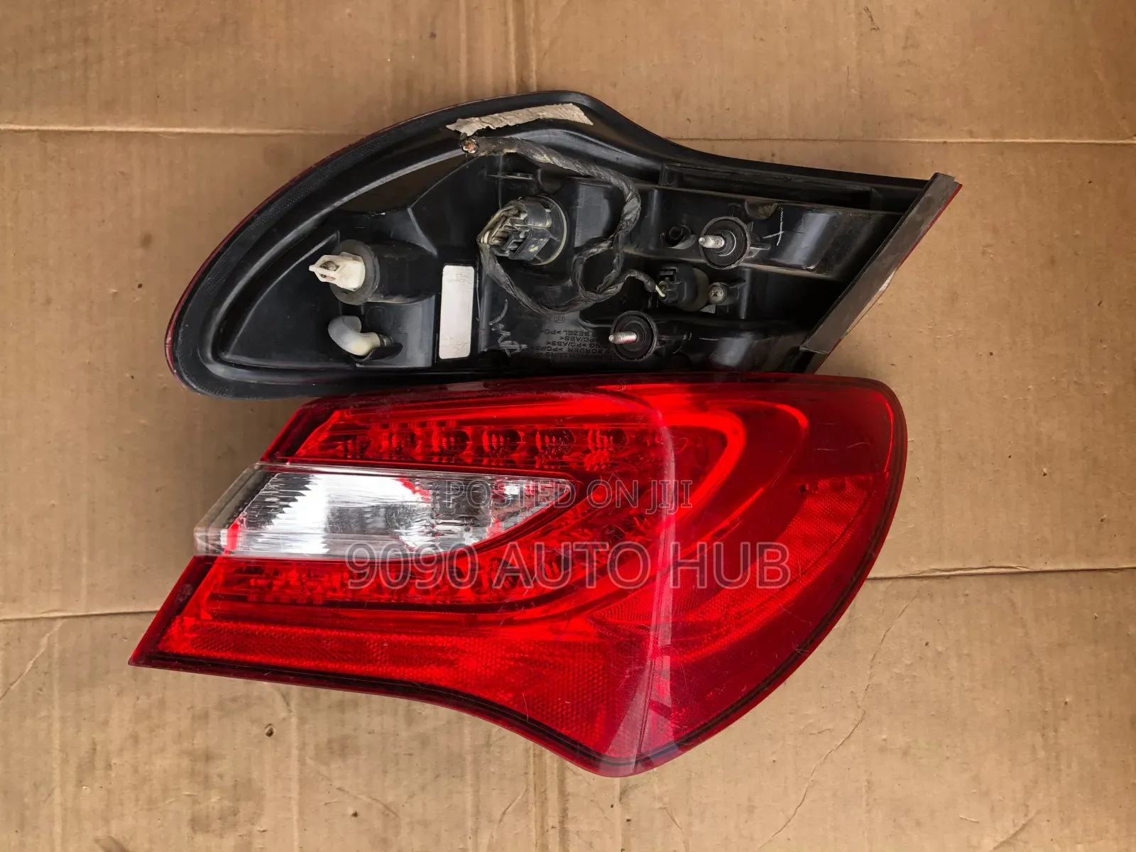  Chrysler 200 Taillight – Premium OEM | Foreign Used
