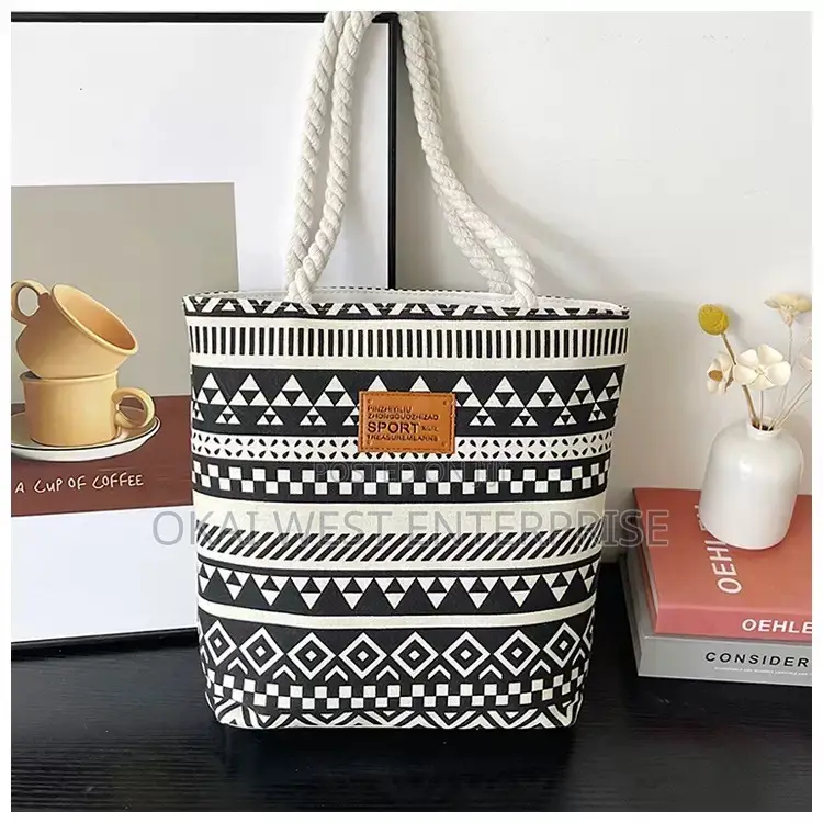 Korean-Inspired Large Capacity Canvas Tote Bag - Perfect for Outdoor