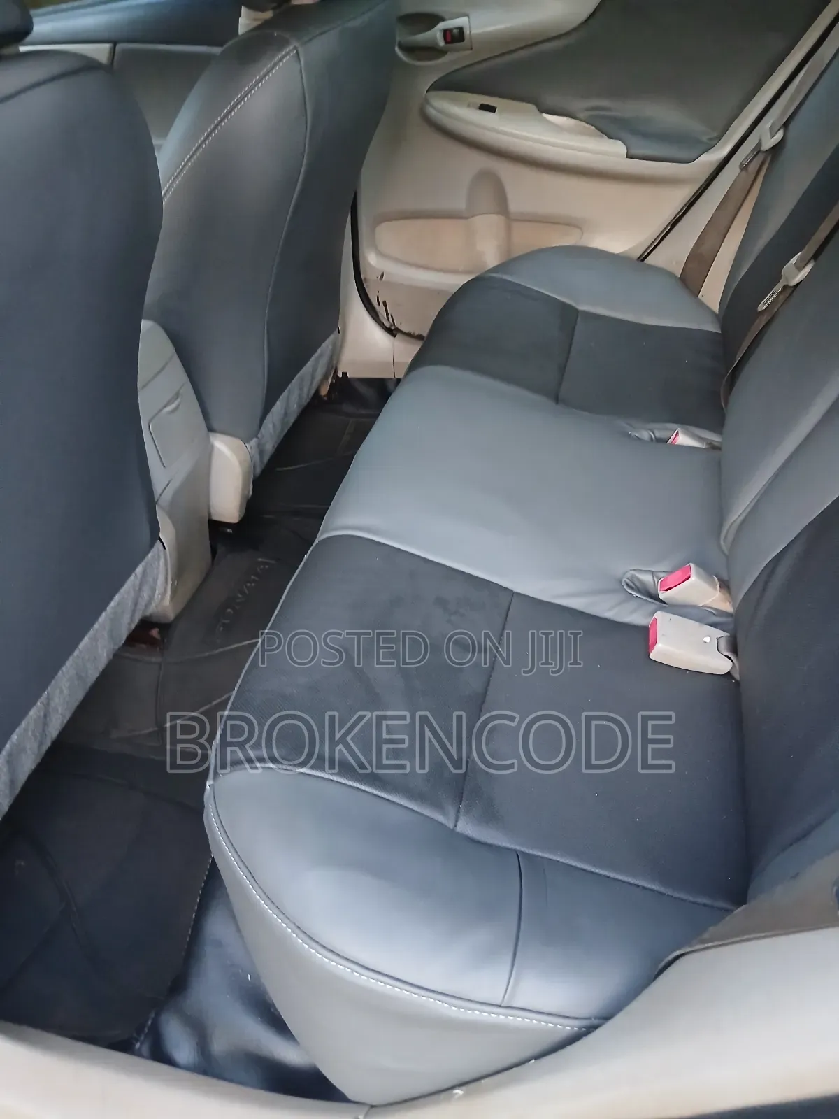 Toyota Corolla LE 4dr Sedan (1.8L 4 cyl 4A) 2009 Gray