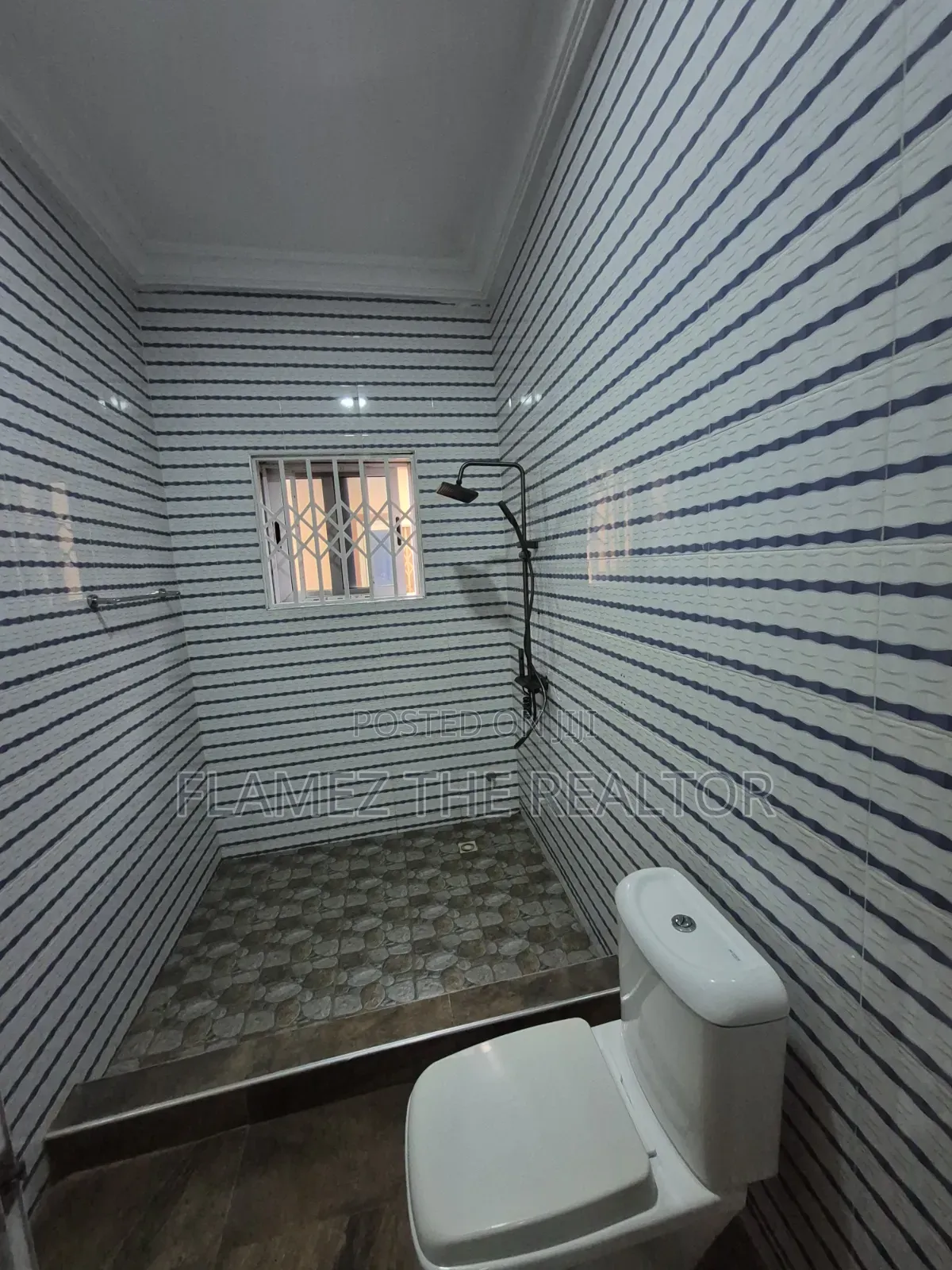 2bdrm Apartment in Acp Franco Area, Kwabenya for rent