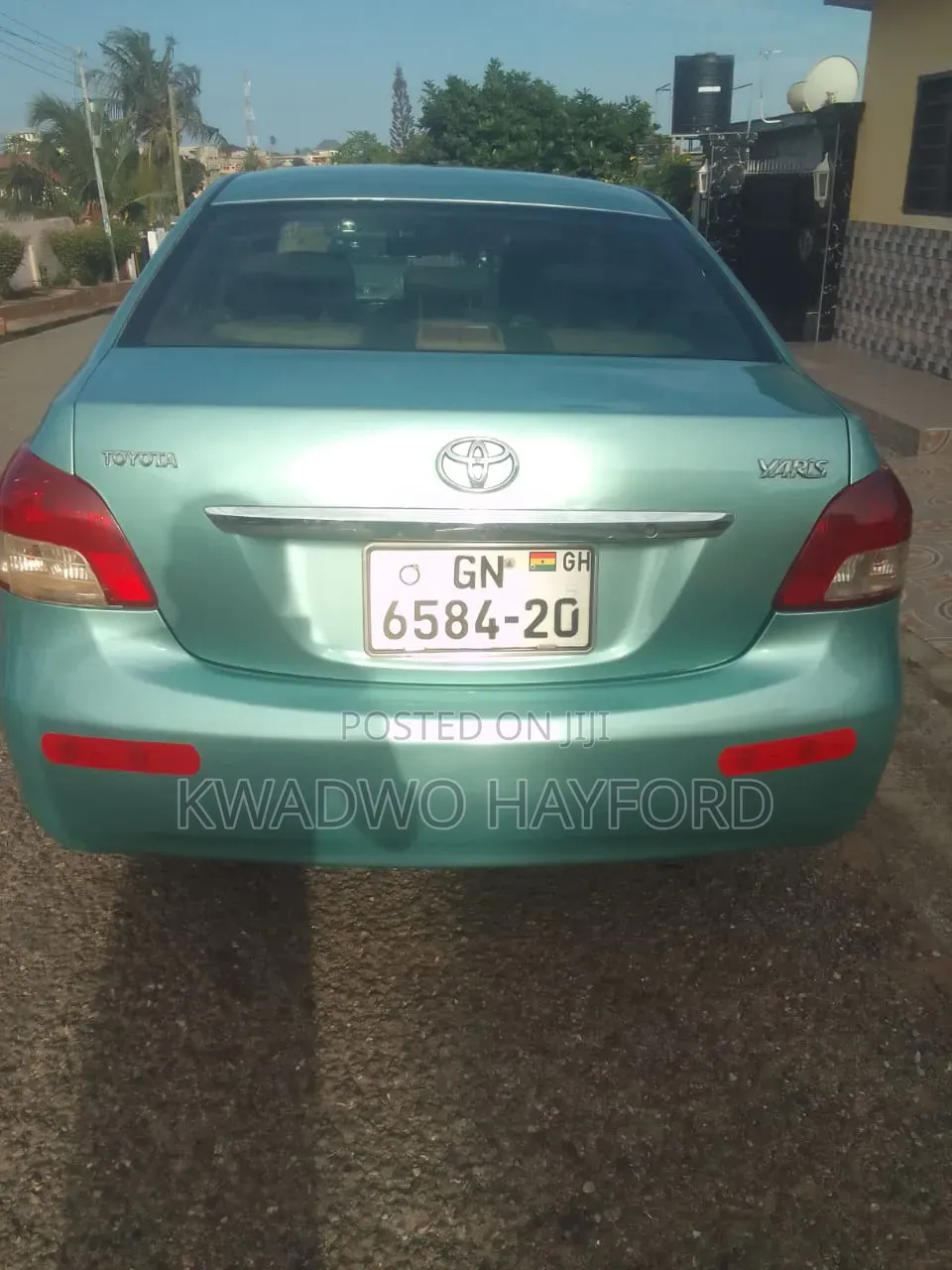 Toyota Yaris Base Sedan 4dr 2010 Green