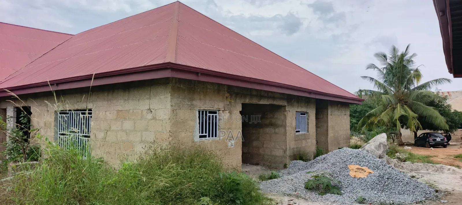 7bdrm House in Kumasi Metropolitan for sale
