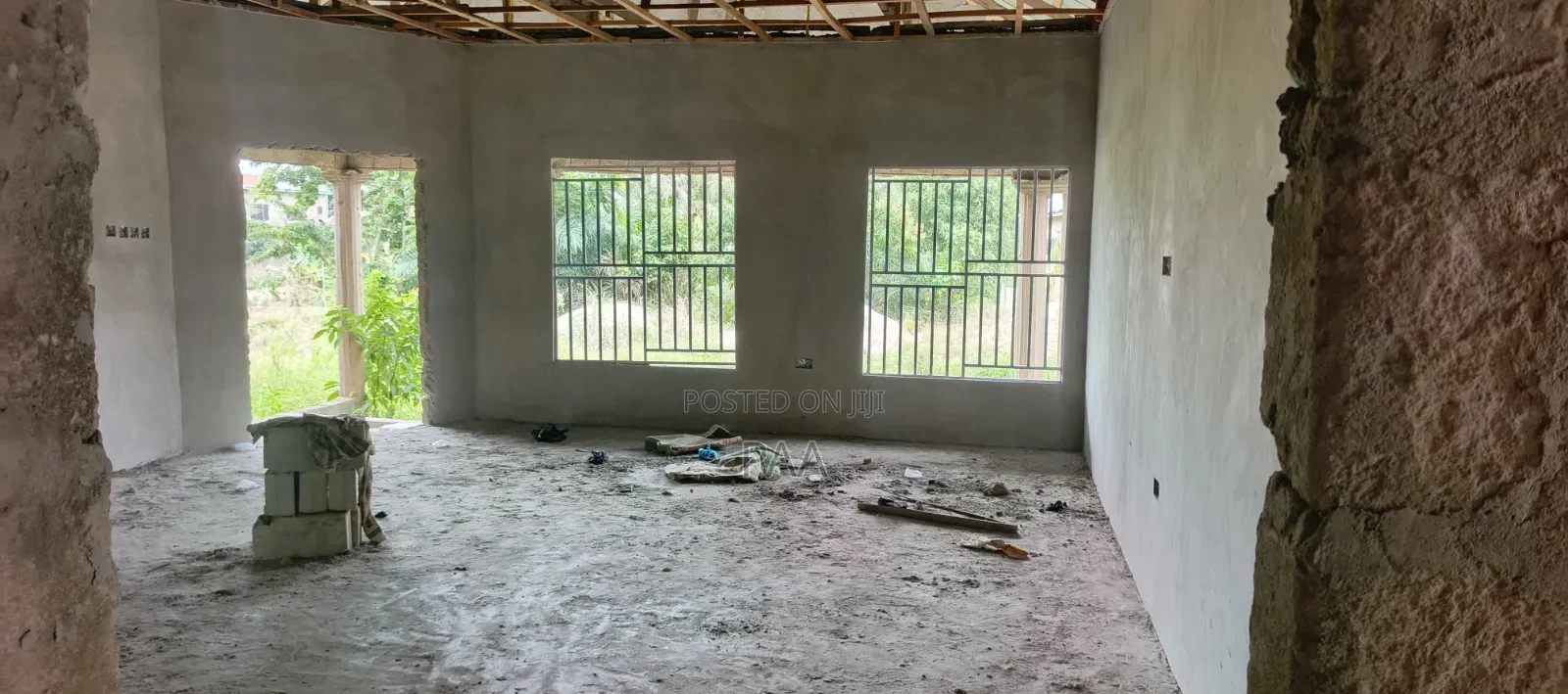 7bdrm House in Kumasi Metropolitan for sale