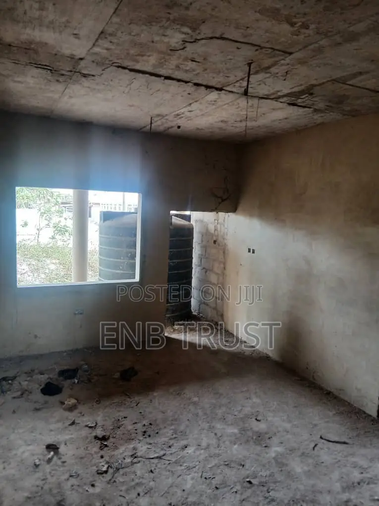 11bdrm Apartment in Kasoa, Nyanyano for sale