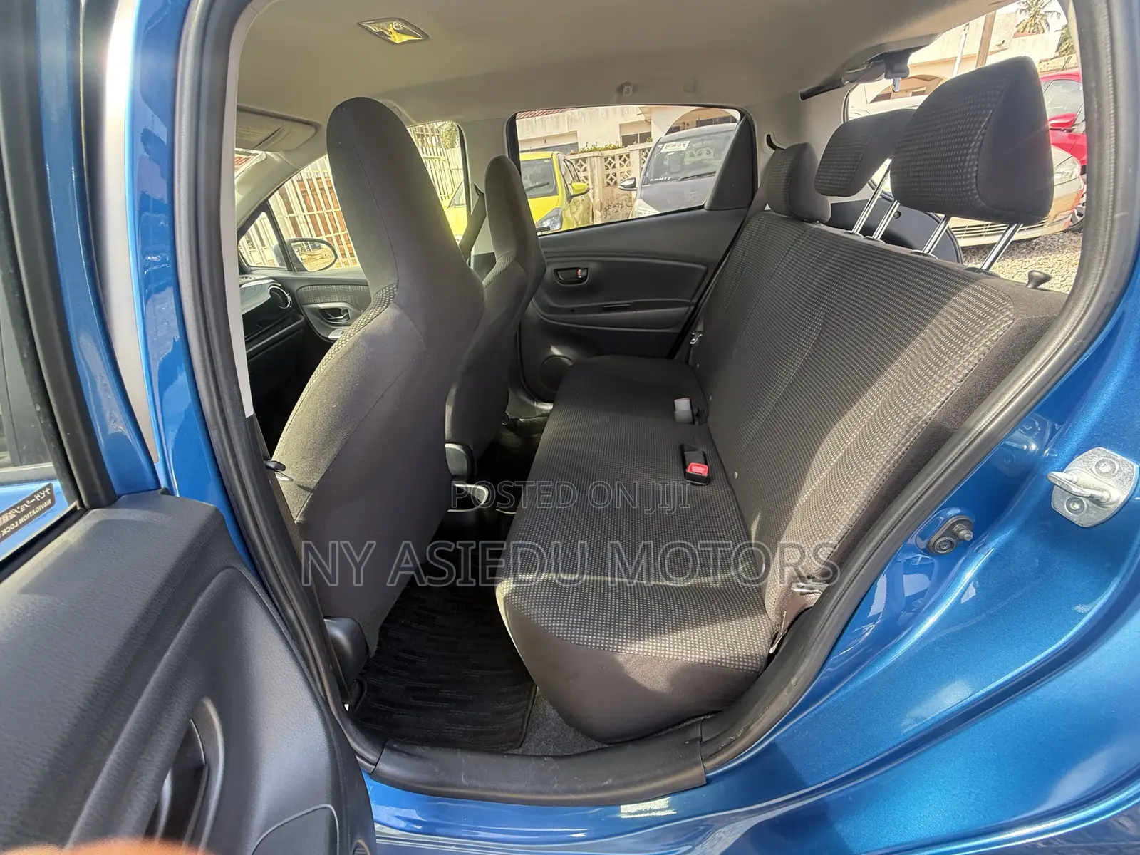 Toyota Vitz 1.5 FWD 3dr 2015 Blue