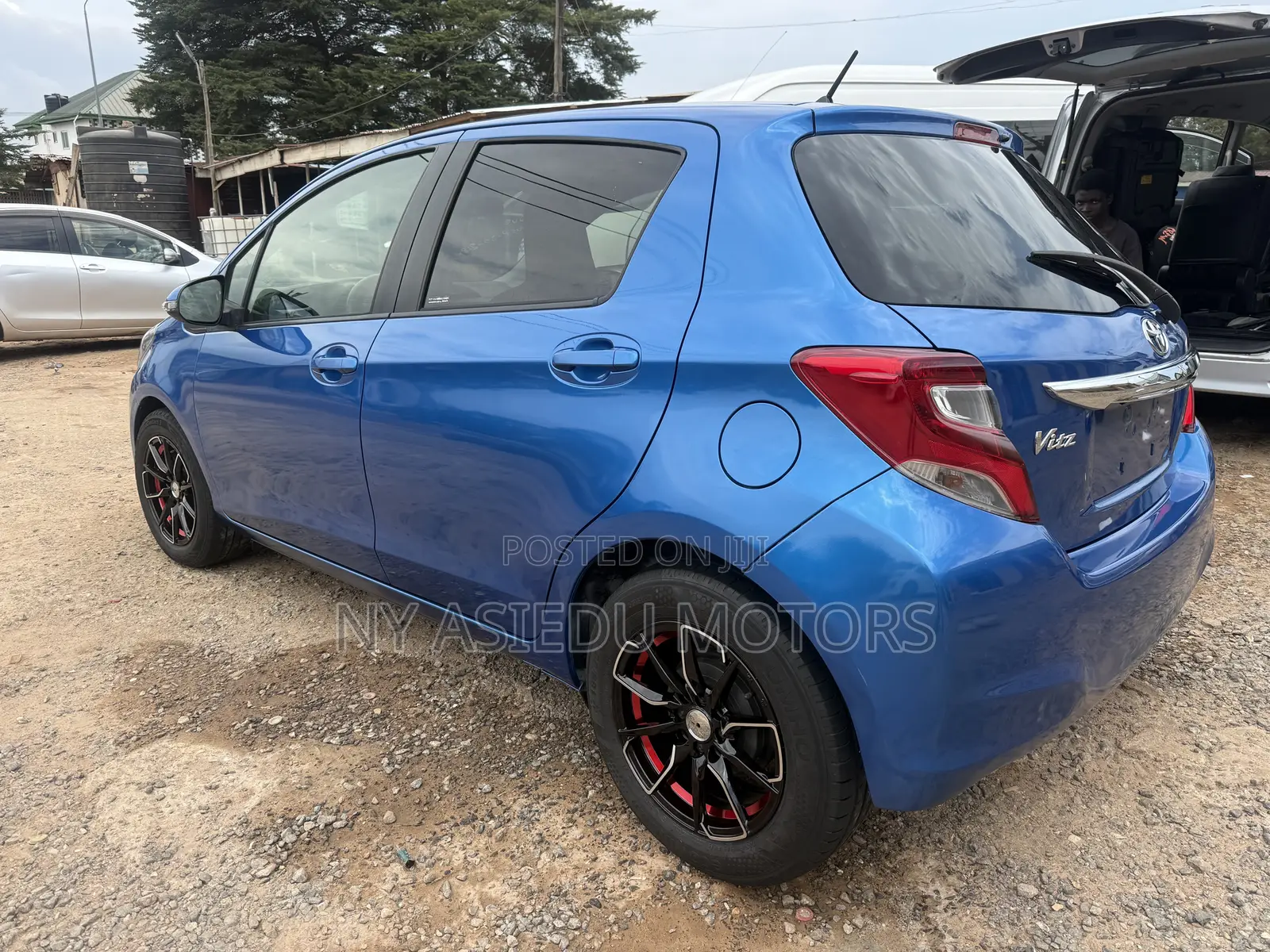 Toyota Vitz 1.5 FWD 3dr 2015 Blue