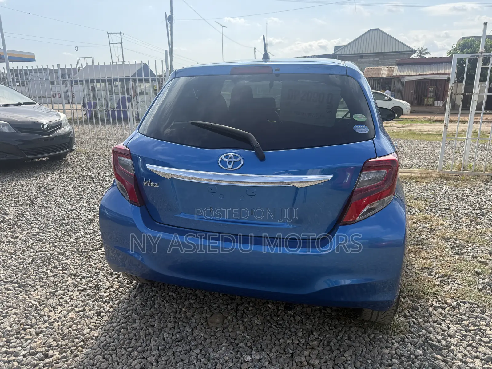 Toyota Vitz 1.5 FWD 3dr 2015 Blue