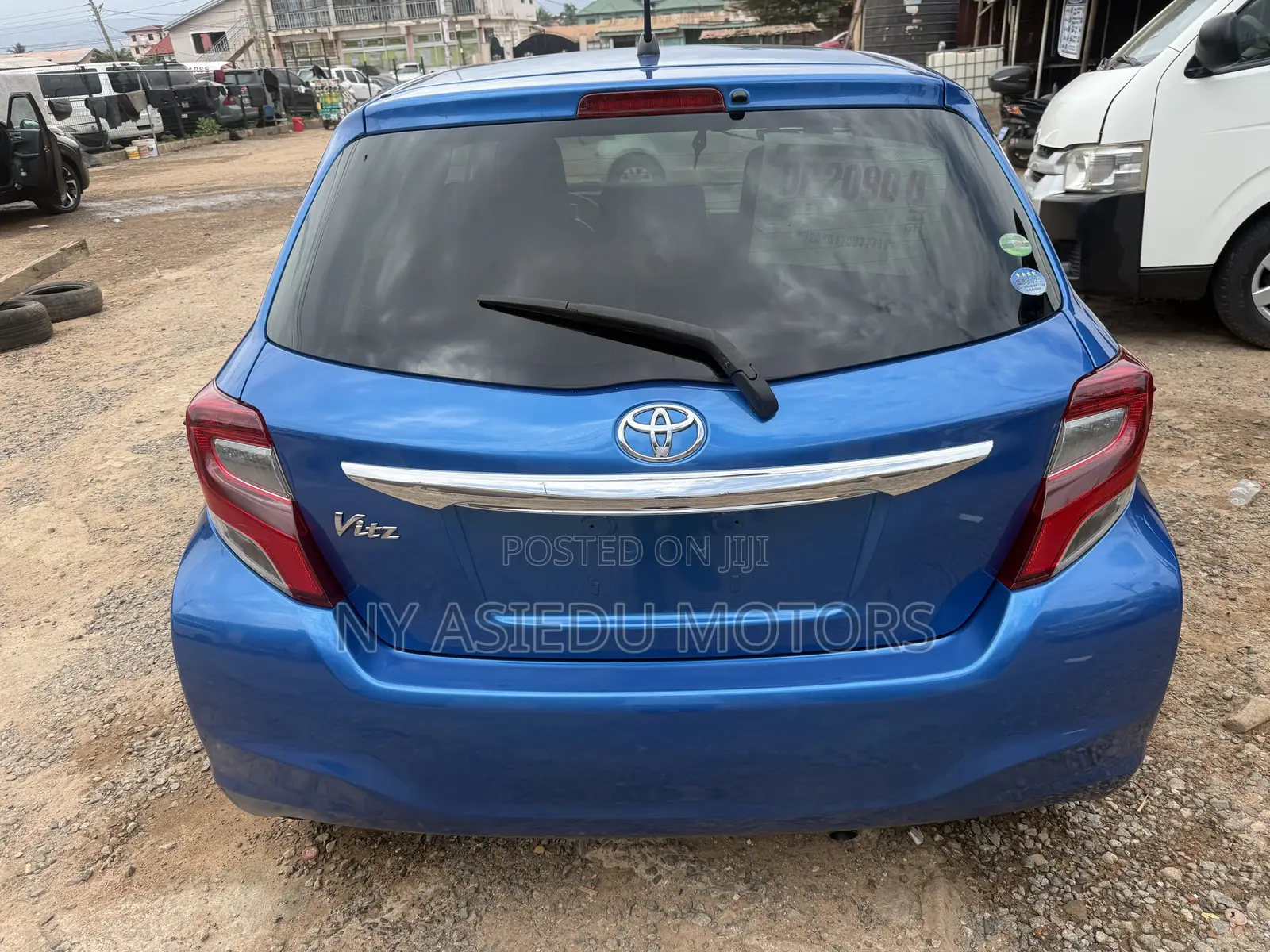 Toyota Vitz 1.5 FWD 3dr 2015 Blue