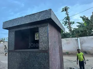 Kiosk (Momo, Storage, Shop, Security Post)