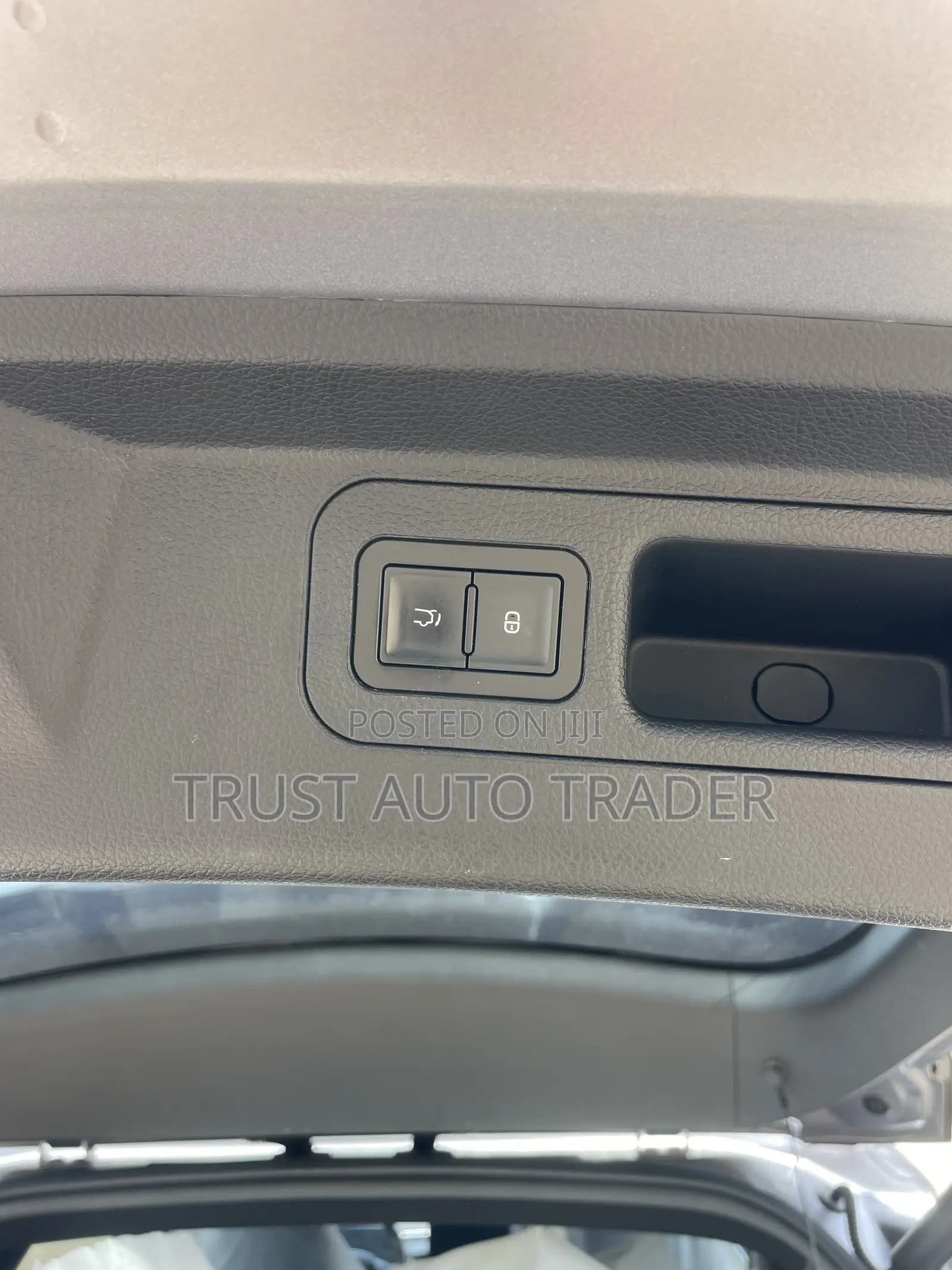 BYD Song Pro DM-i 2023 Gray