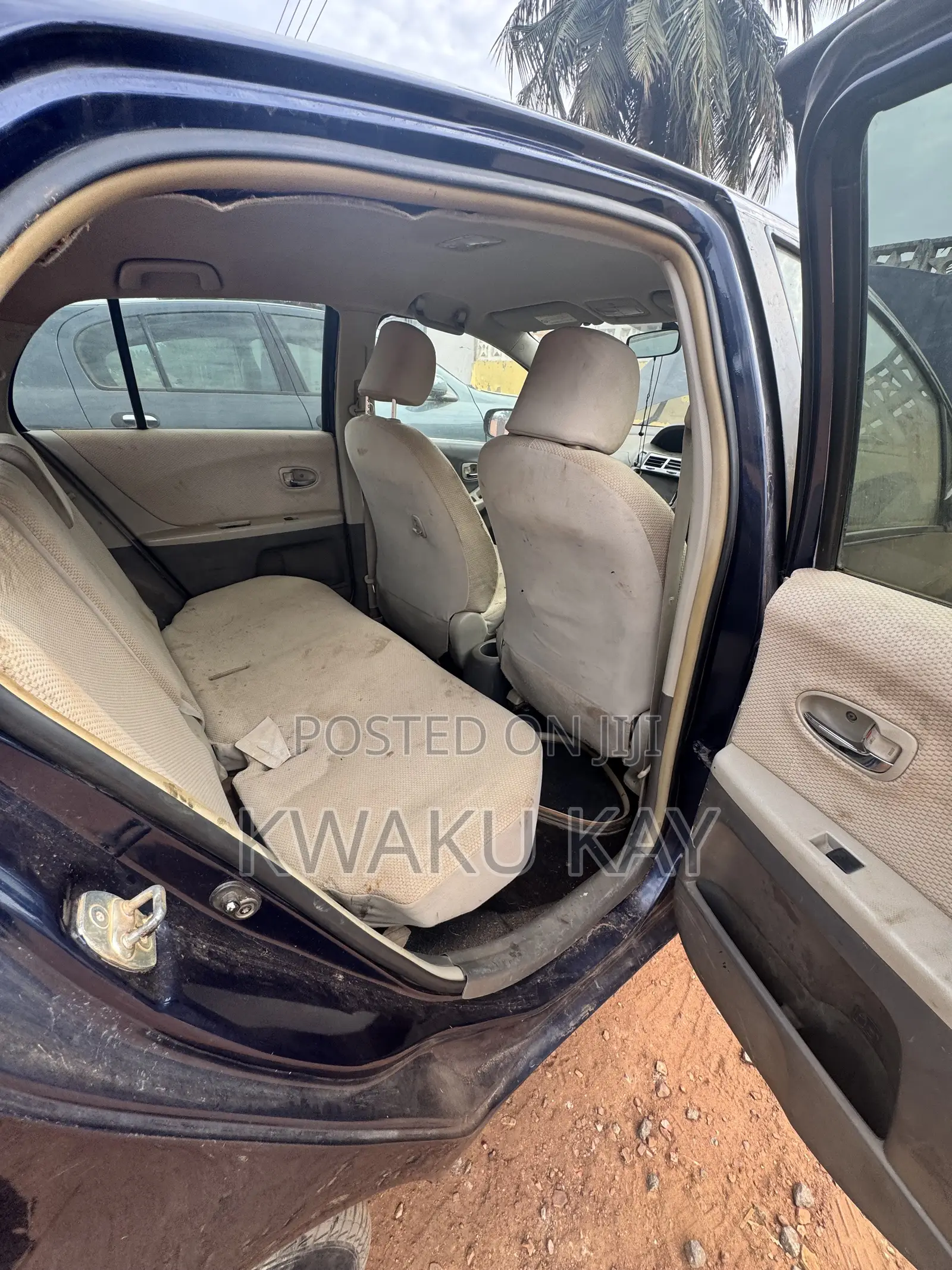 Toyota Vitz 2010 Blue