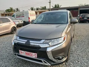 Mitsubishi Outlander SE AWC 2019 Gray