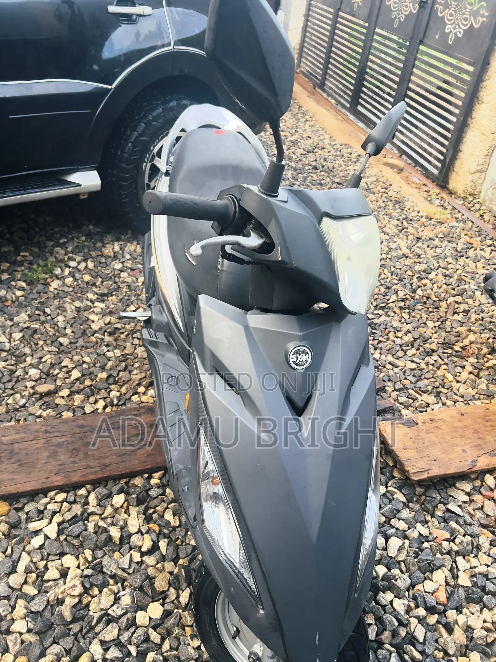 SYM Mio 2019 Black