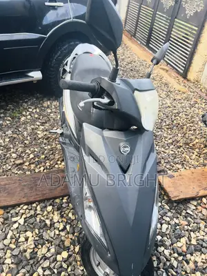 SYM Mio 2019 Black