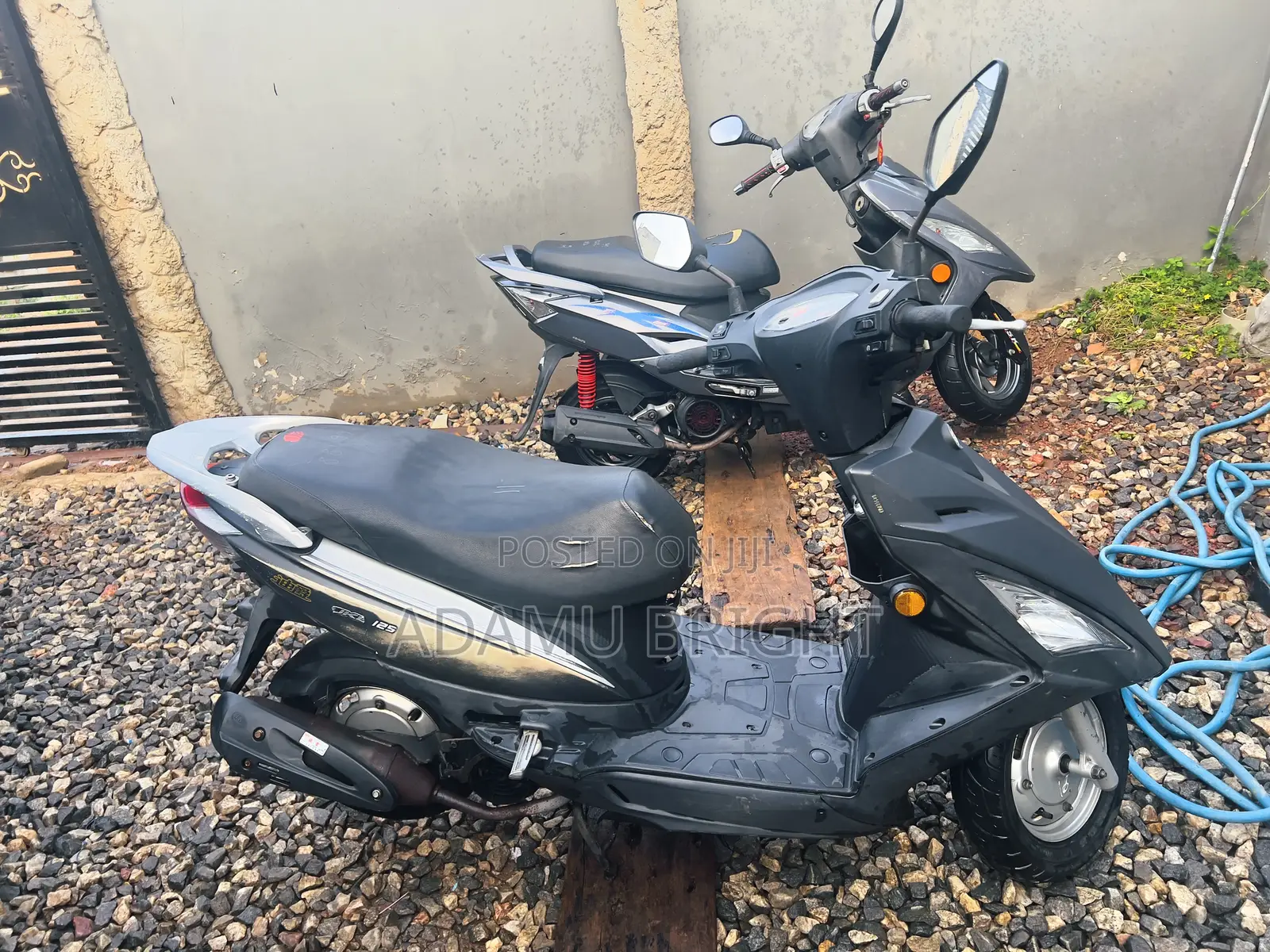 SYM Mio 2019 Black