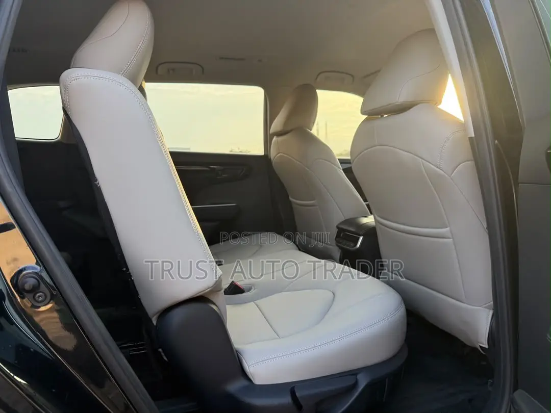 Toyota Highlander 2023 Black
