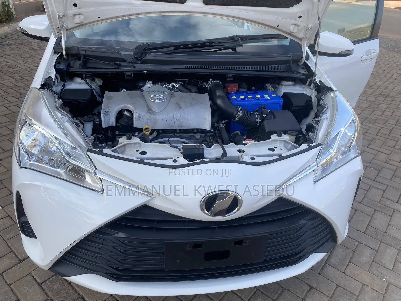 Toyota Vitz 1.3 AWD 5dr 2017 White