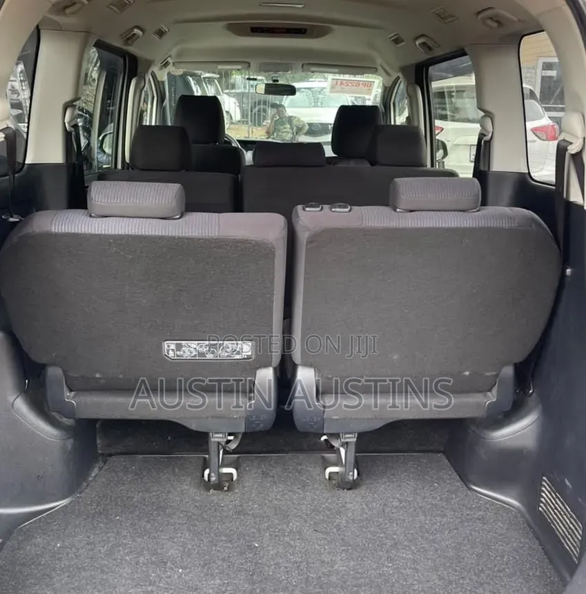 Toyota Voxy 2017 White