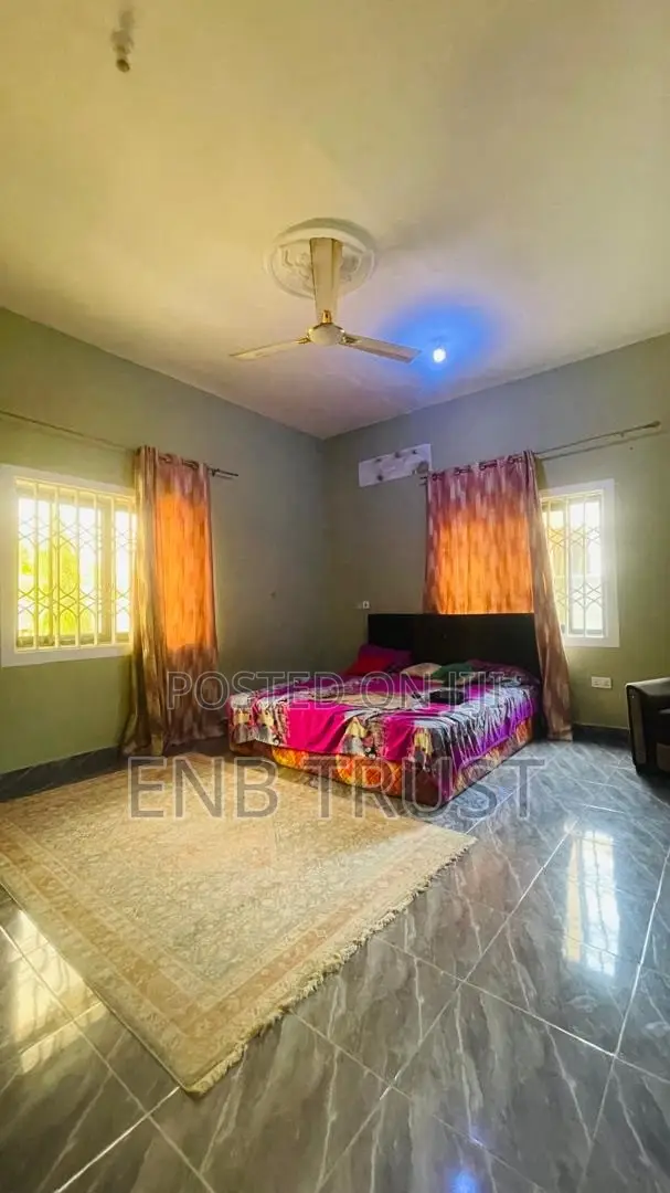6bdrm Duplex in Afuaman, Pokuase for sale