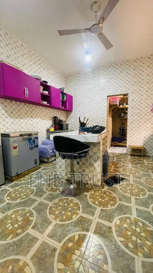 6bdrm Duplex in Afuaman, Pokuase for sale
