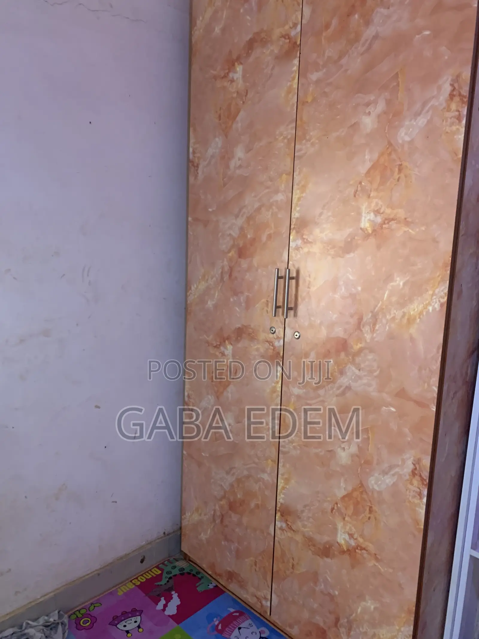 Two in One Wardrobe With Four Drawers