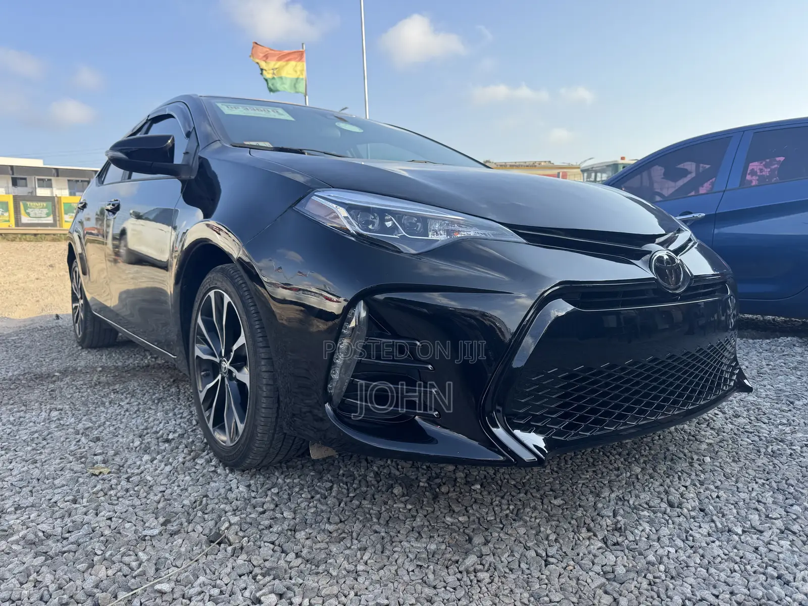 Toyota Corolla SE (1.8L 4cyl 2A) 2018 Black