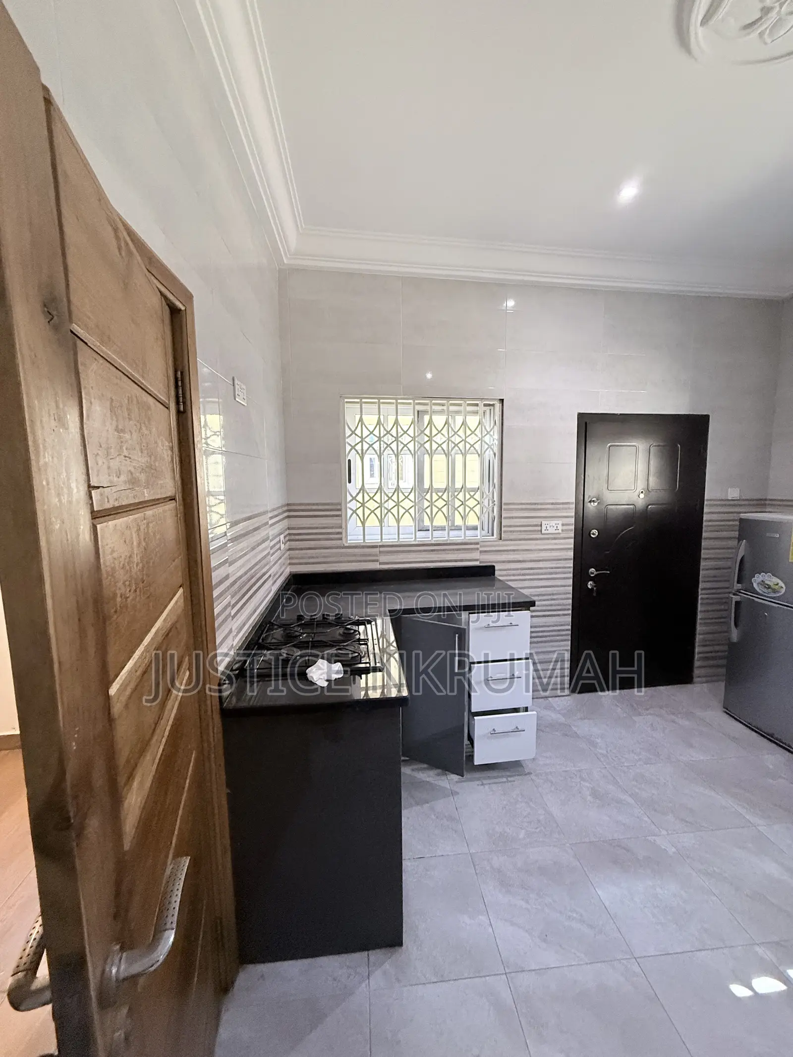 4bdrm Apartment in Mr Justice Estate, Bortiano for rent