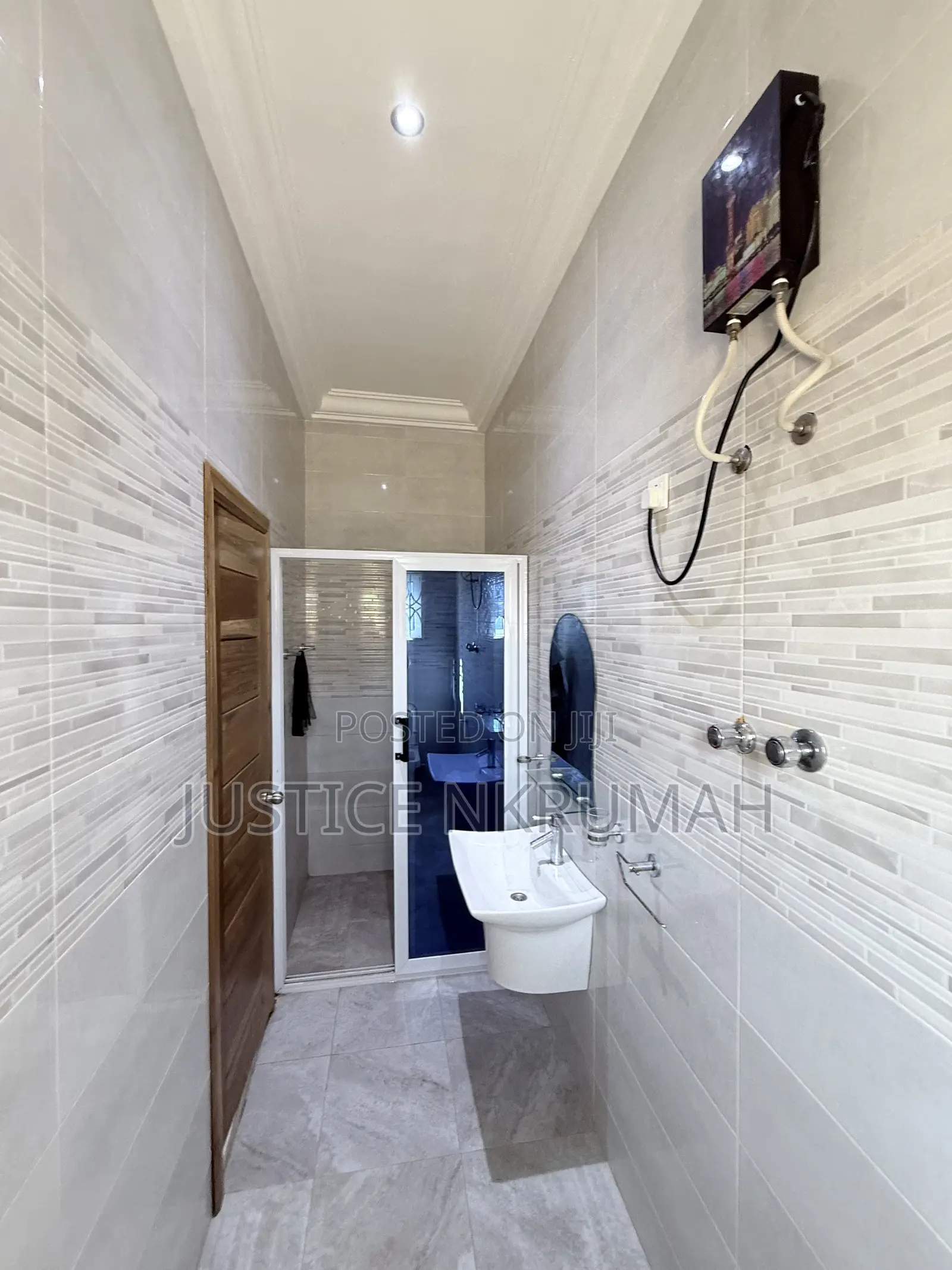 4bdrm Apartment in Mr Justice Estate, Bortiano for rent