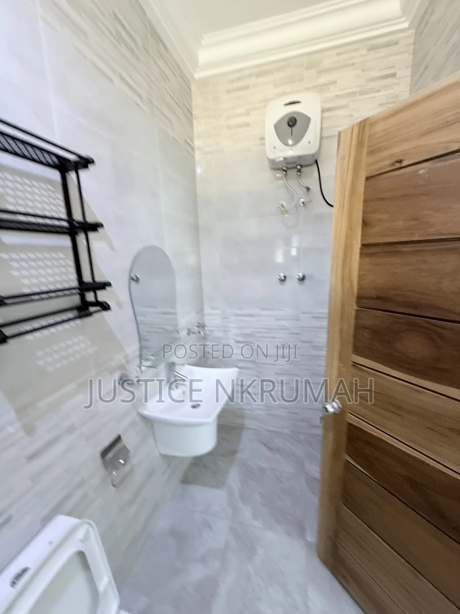 4bdrm Apartment in Mr Justice Estate, Bortiano for rent
