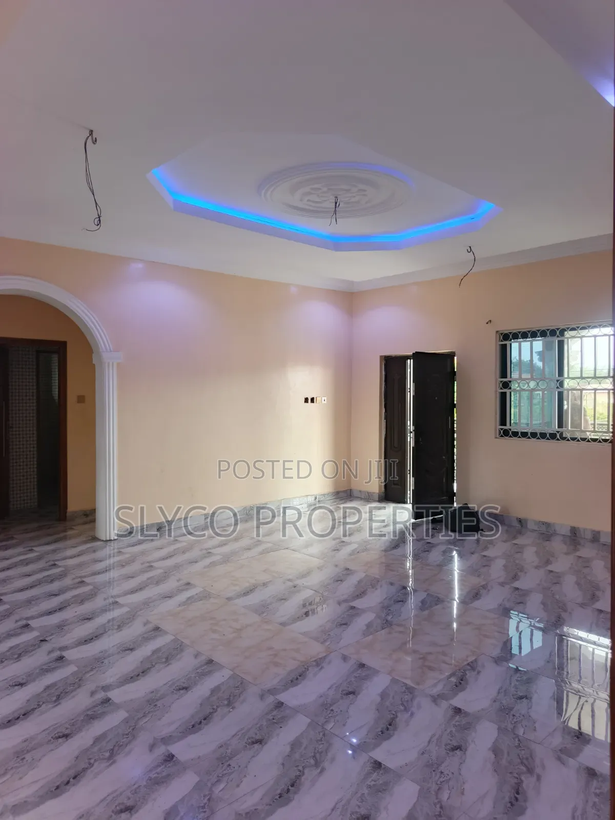 3bdrm Apartment in Daasebre Estate, New-Juaben Municipal for rent